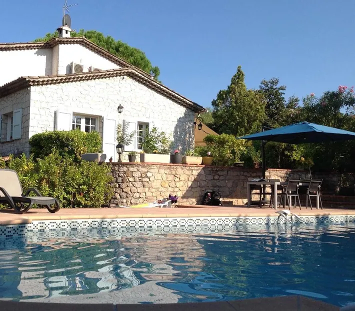 Chambre d’hôte pour 4 personnes, avec jardin et piscine - 1