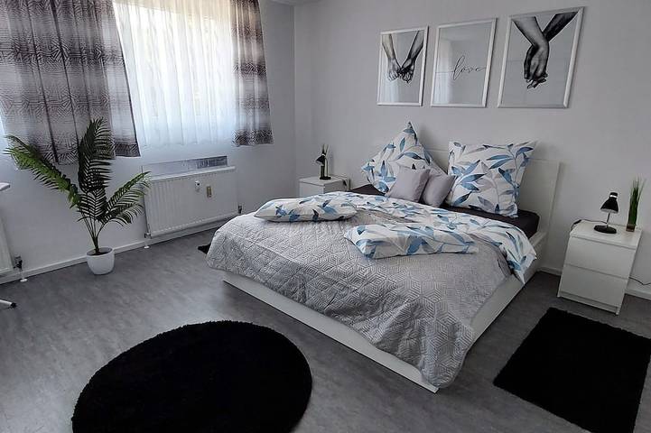 Ganze Wohnung, Ferienwohnung 90 m2, 2 Minuten Fußweg zum Krankenhaus im Zentrum von Sulzbach in Sulzbach/Saar, Saarbrücken & Umgebung