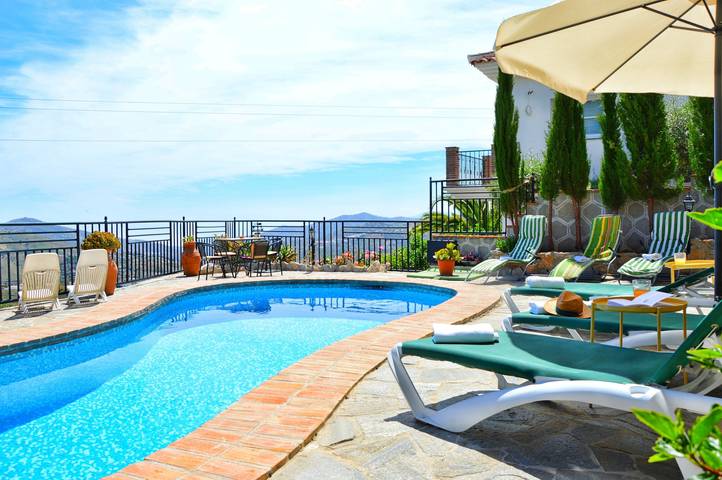 Apartamento para 3 personas, con Jacuzzi y Jardín