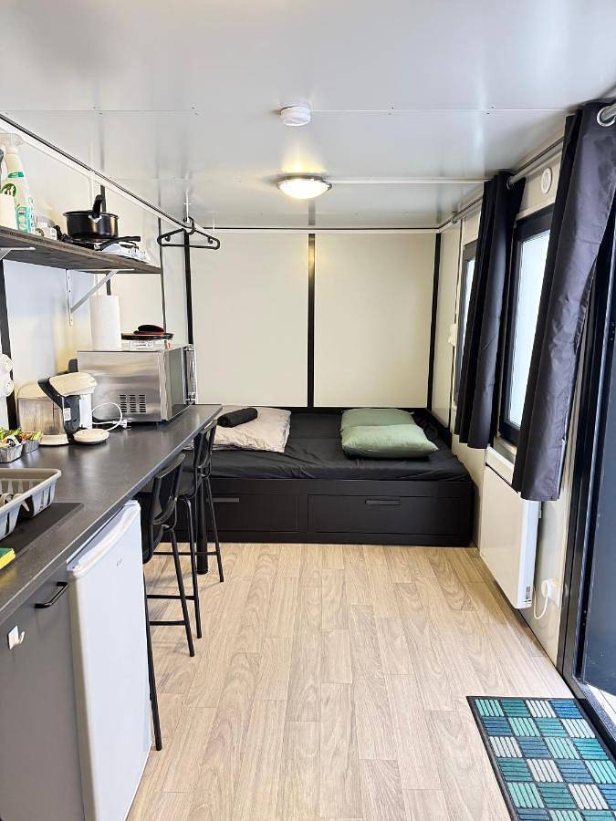 Gîte pour 8 personnes, avec vue et terrasse, animaux acceptés à Moulins - 2