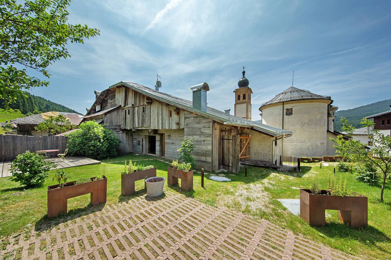 Chalet 'Cedä M House' with Mountain View, Shared Terrace and Wi-Fi in Comelico Superiore, Karnischer Hauptkamm
