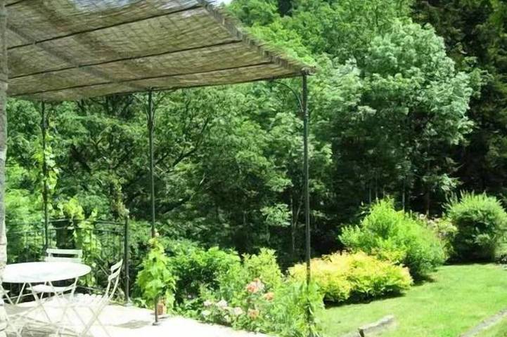 Location de vacances pour 4 personnes, avec terrasse à Gimel-les-Cascades