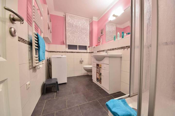 Ferienhaus für 6 Personen, mit Ausblick und Garten sowie Sauna in Korswandt - 4