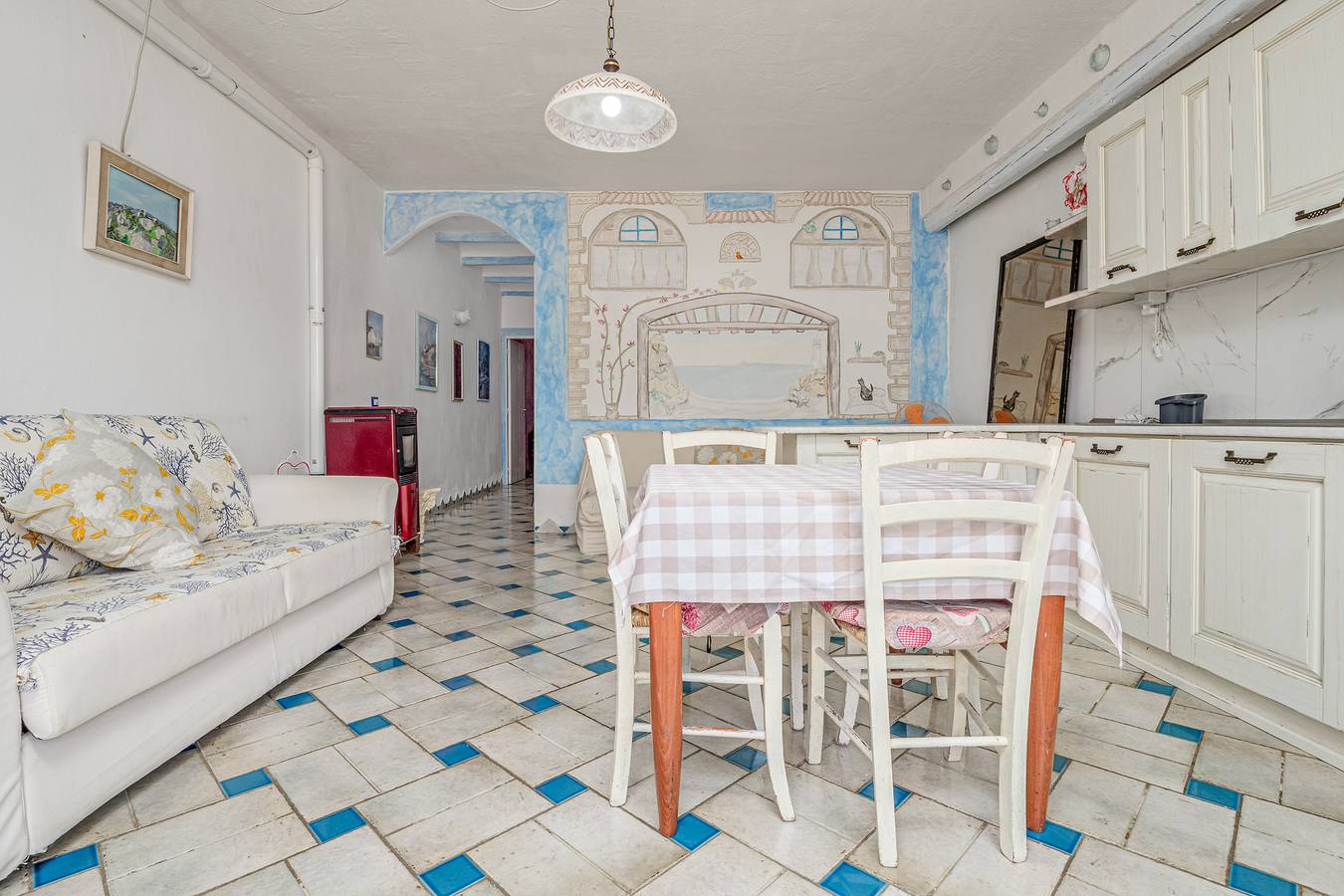 Appartamento intero, Appartamento 'Bouganville' con vista sulle montagne, terrazza privata e Wi-Fi in Arzachena, Costa Smeralda