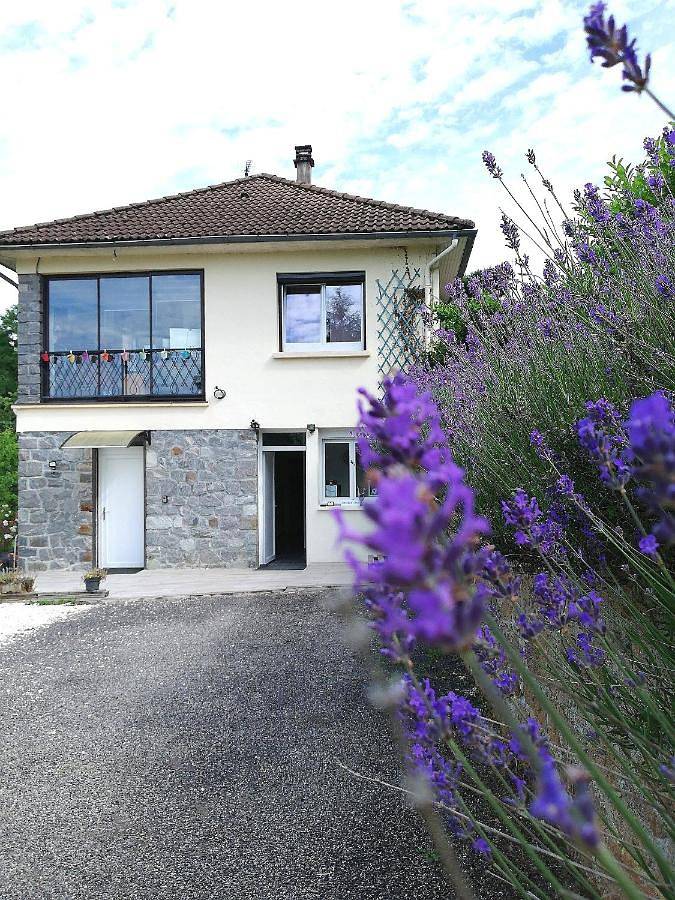 Location de vacances pour 2 personnes, avec jardin et vue à Naves - 3