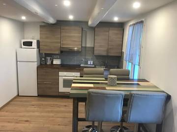 Gîte pour 4 personnes, avec vue dans Lac de Castillon