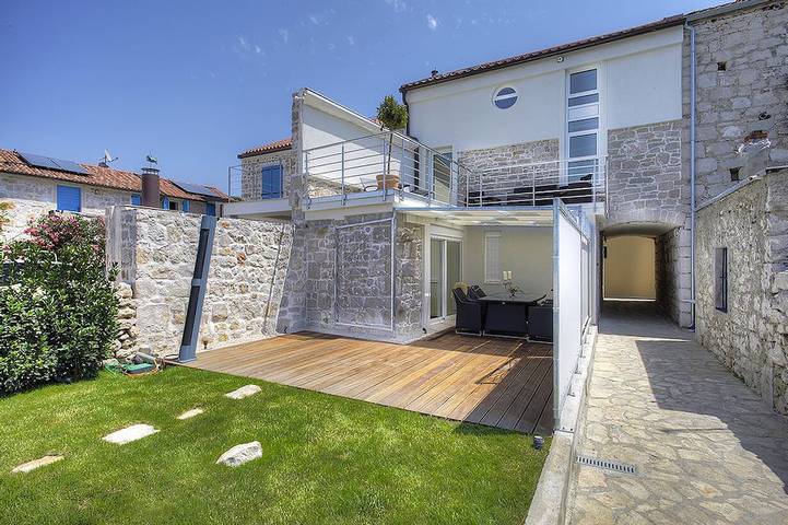 Villa pour 6 personnes, avec Balcon et Jardin dans Betina