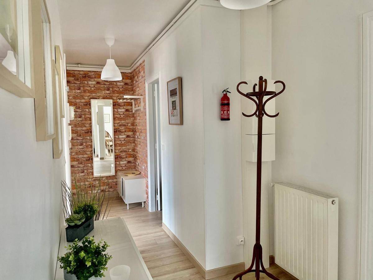 Appartement entier, Two-Bedroom Apartment in Louviers, Région de Les Andelys