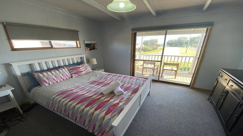 Holiday home for 10 people, with balcony in Jurien Bay