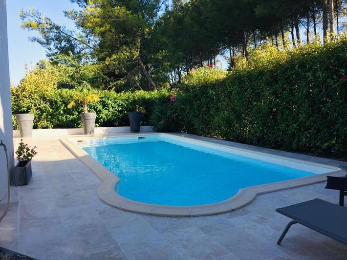 Villa pour 6 personnes, avec vue ainsi que piscine et jardin