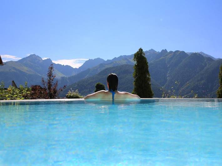 Hotel für 4 Personen, mit Terrasse und Garten sowie Sauna und Pool, mit Haustier in Serfaus