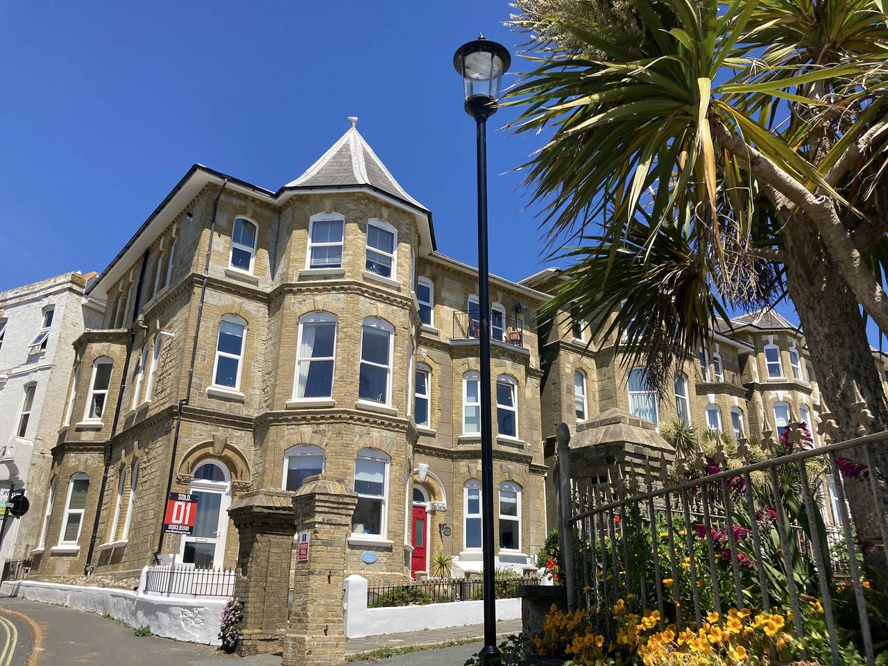 Entire apartment, No. 1 Alexandra Gardens, Flat 2 in Ventnor, Isle of Wight