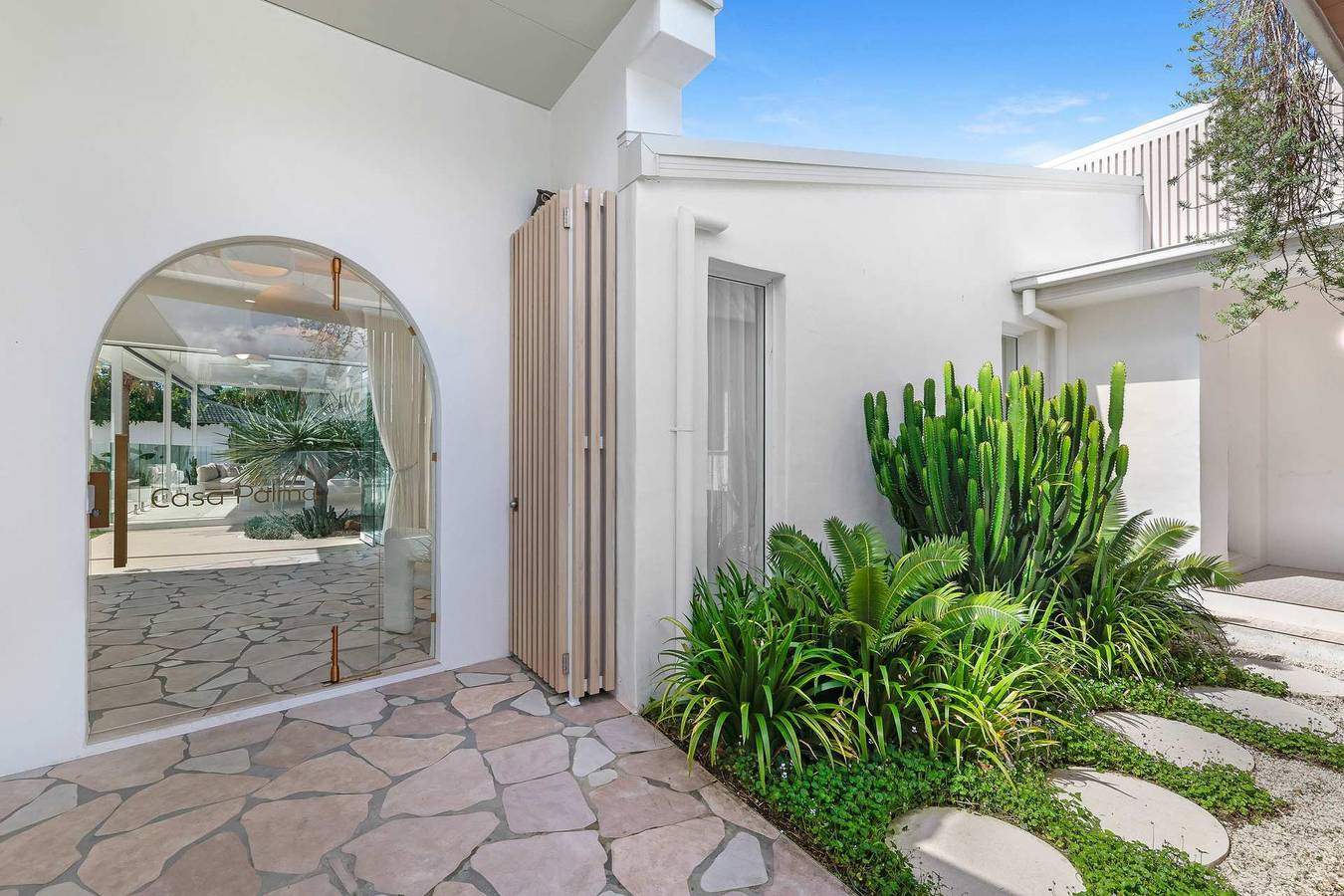 Casa Palma in Mermaid Waters in Queensland