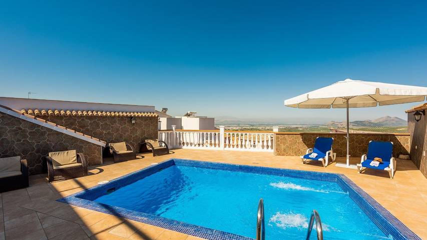 Chalet para 9 personas, con piscina y balcón/terraza en Vega de Granada - 2