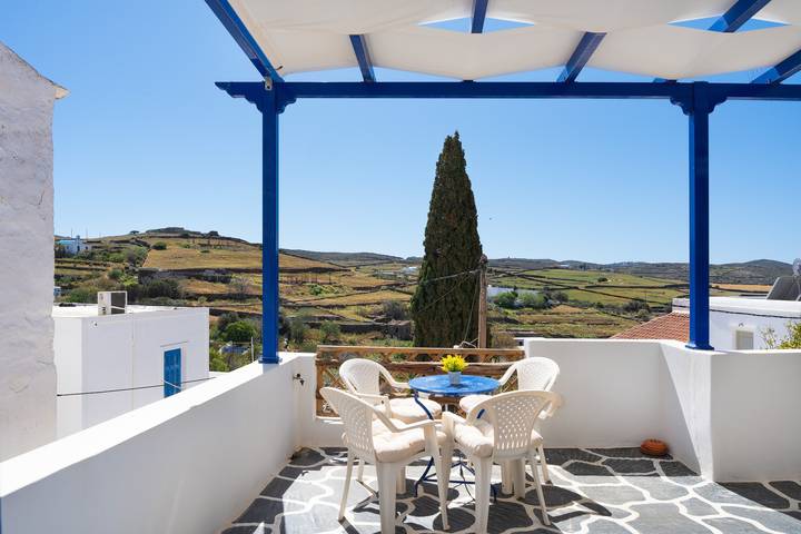 Ganze Wohnung, Apartment 'Olga's House Kythnos' mit Balkon in Kythnos