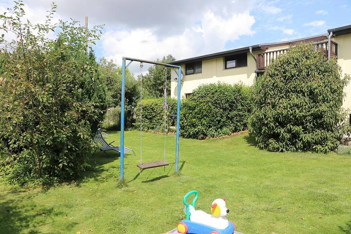 Ferienwohnung für 4 Personen, mit Balkon und Balkon/Terrasse sowie Terrasse und Garten
