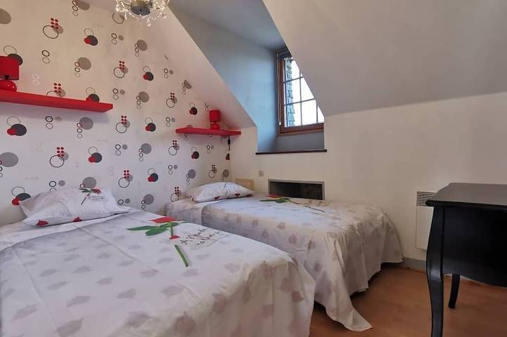 Location de vacances pour 4 personnes, avec jardin à La Feuillée - 3