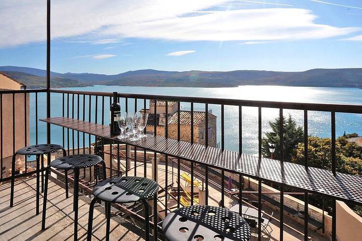 Maison de vacances pour 6 personnes, avec Balcon à Sainte-Croix-du-Verdon