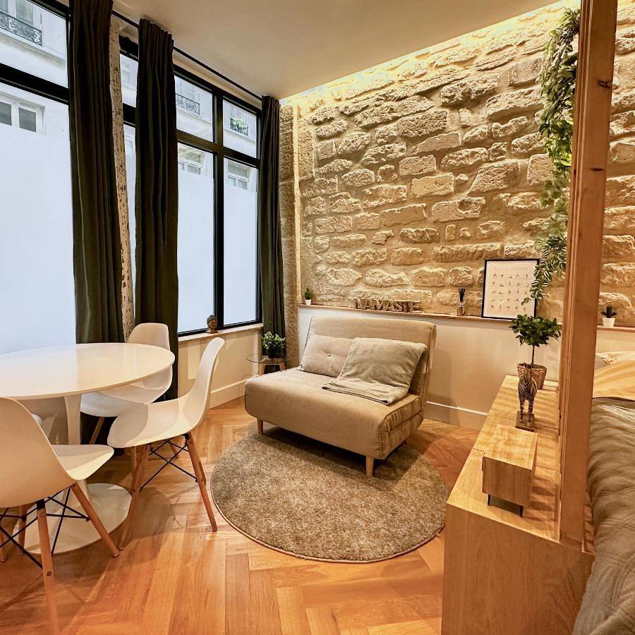Appartement entier, One-Bedroom Apartment in Paris, Île de France