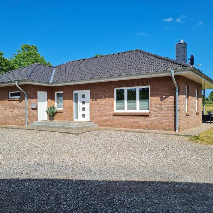 Ferienhaus für 5 Personen, mit Terrasse und Garten