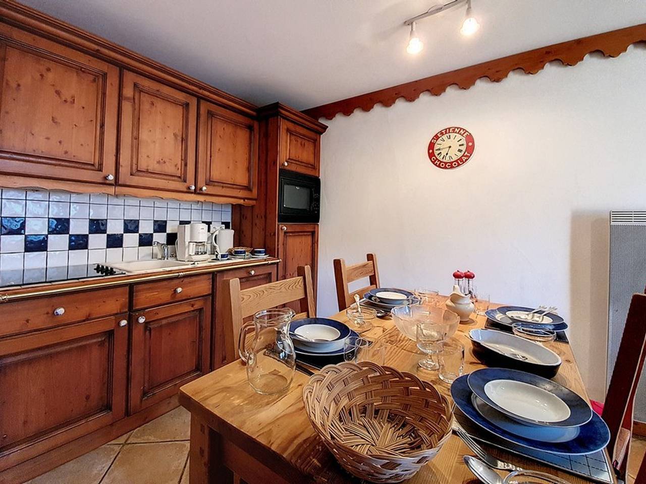 Apartamento entero, Apartamento luminoso de 3 piezas cerca de pistas, balcón, 6 personas in Les Menuires, Saint-Martin-de-Belleville