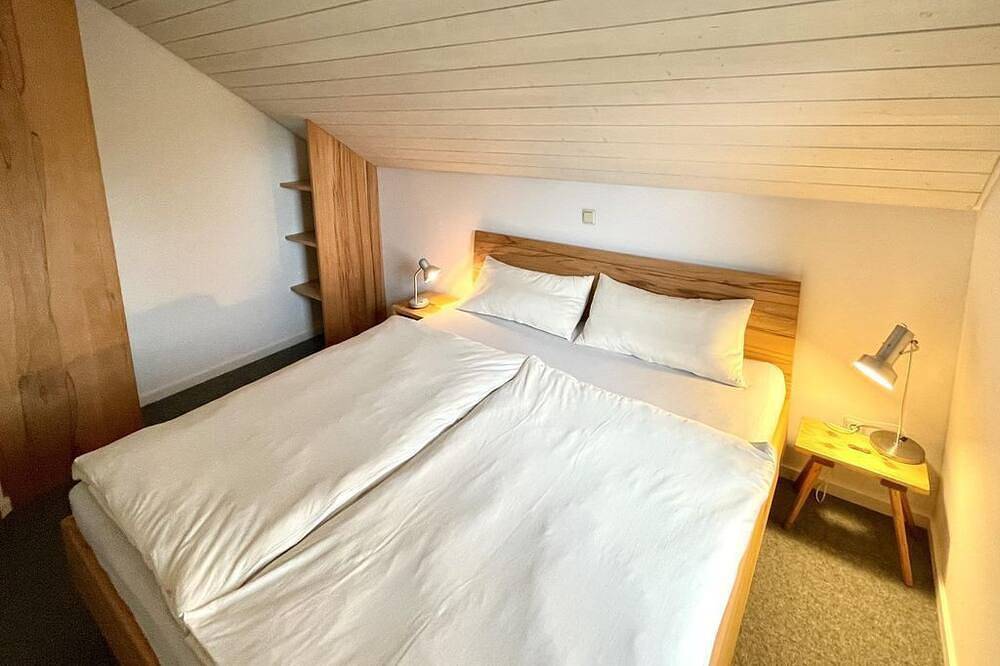 Ferienhaus \"Rhöner Wohnen\" - Ferienhaus, Dusche oder Bad, Wc, 2 Schlafräume in Hilders, Rhön-Hessen