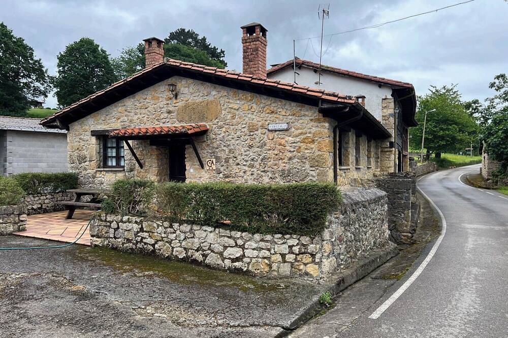Find Peace in Asturias at Tierra Guna in Piloña, Costa Verde (Spain)