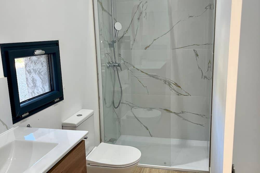 Entire apartment, Magnificent T2 Furnished House in Éguilles, Aix-en-Provence region