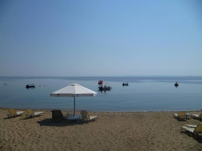 Bungalow für 3 Personen, mit Kinderpool und Garten sowie Pool in Chalkidiki - 2