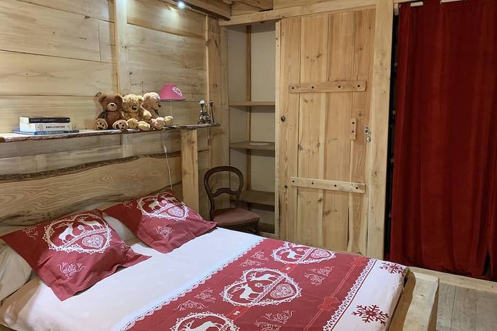 Gîte pour 9 personnes, avec terrasse à Marlens - 3