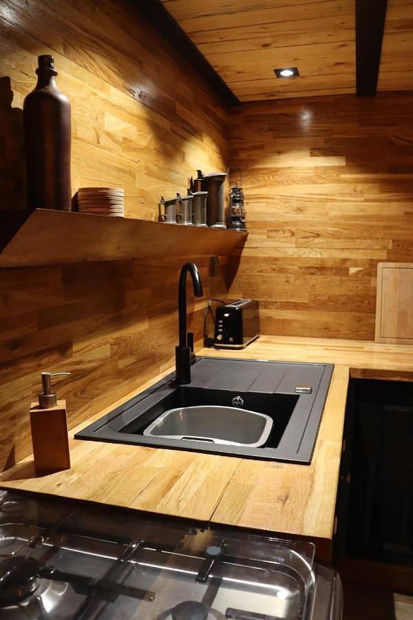 Location de vacances pour 6 personnes, avec piscine et vue sur le lac ainsi que terrasse et vue dans Landisacq - 3