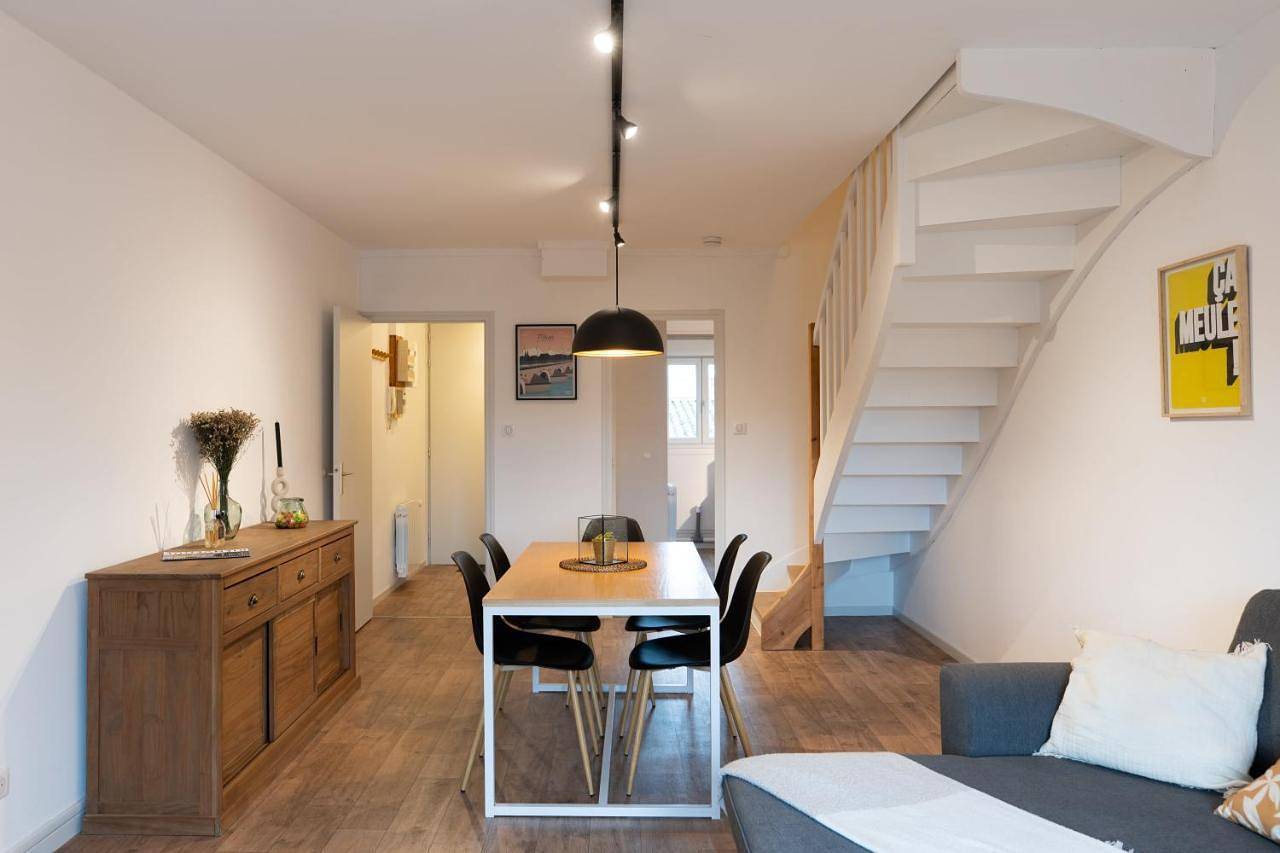 Appartement entier, Au Bercail Mâconnais - Hypercentre - Proche gare - Confort - 8 personnes in Mâcon, Région de Mâcon
