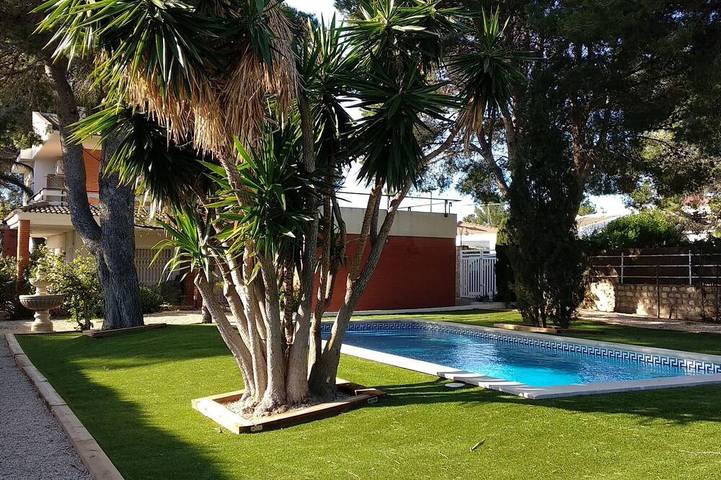 Chalet pour 10 personnes, avec jardin à L'Ametlla de Mar