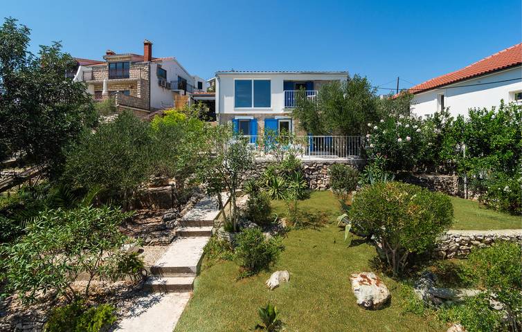Ferienhaus für 8 Personen, mit Terrasse und Garten sowie Seeblick in Šolta (Split-Dalmatien)
