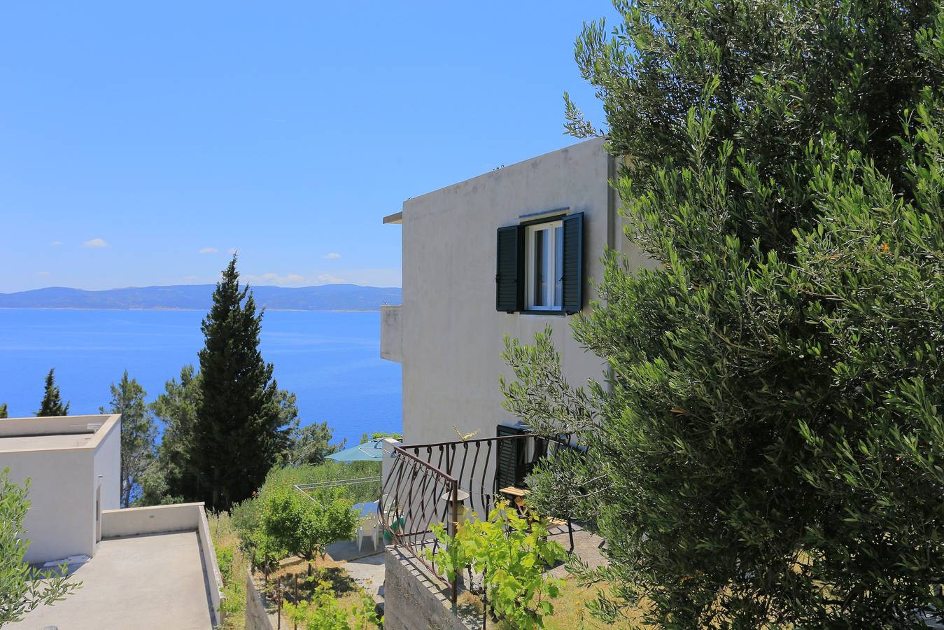Geheel appartement, Tweekamerappartement met terras en uitzicht op zee Marusici, Omis A-657-a in Marusici, Omiš-Riviera
