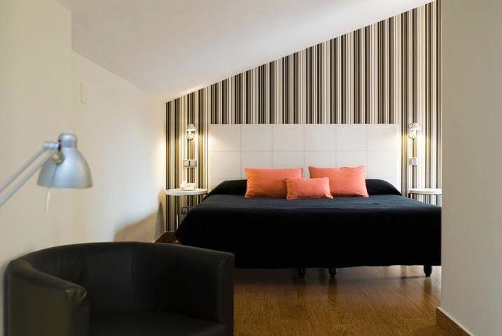 Hôtel pour 4 personnes, avec Terrasse ainsi que Jardin et Vue à Daroca (Saragosse)