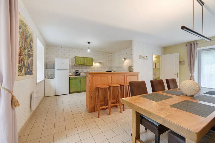 Location de vacances pour 12 personnes, avec jardin, adapté aux familles à Gratot - 4