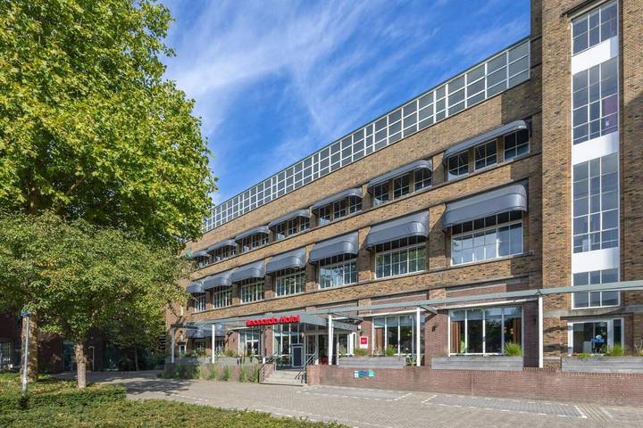 Hôtel pour 2 personnes, avec terrasse dans Bréda - 4