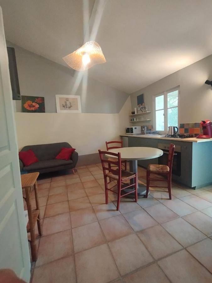 Location de vacances pour 2 personnes, avec balcon et vue dans Colorado provençal - 3