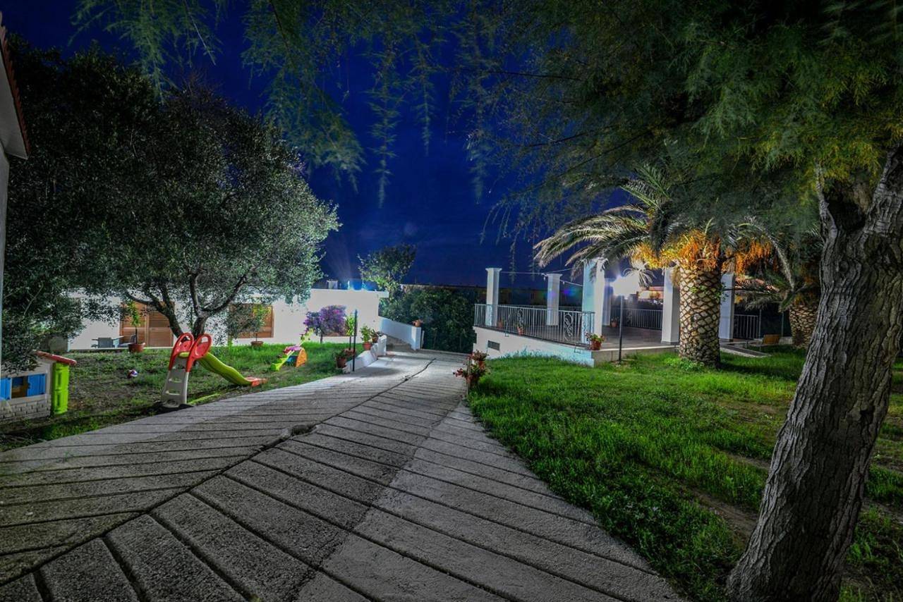 Two-Bedroom House in Marina di Peschici (Peschici), Valle Clavia