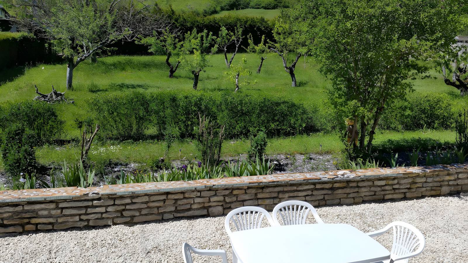 Ferienhaus „Chez David et Dominique“ mit Terrasse, Balkon und Wlan in Deux Rivières, Auxerre und Umgebung