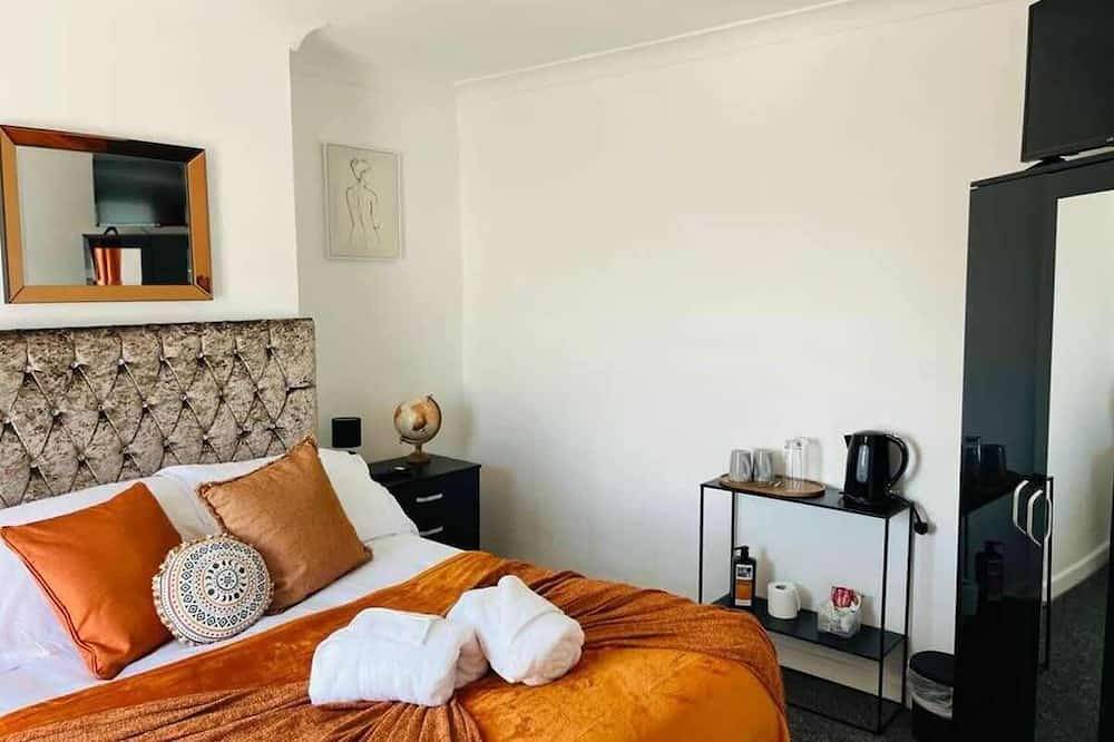 Ganze Wohnung, Cozy Room in Fratton: Featuring Hot Tub, Kitchen & Free Wifi in Portsmouth, Südostengland