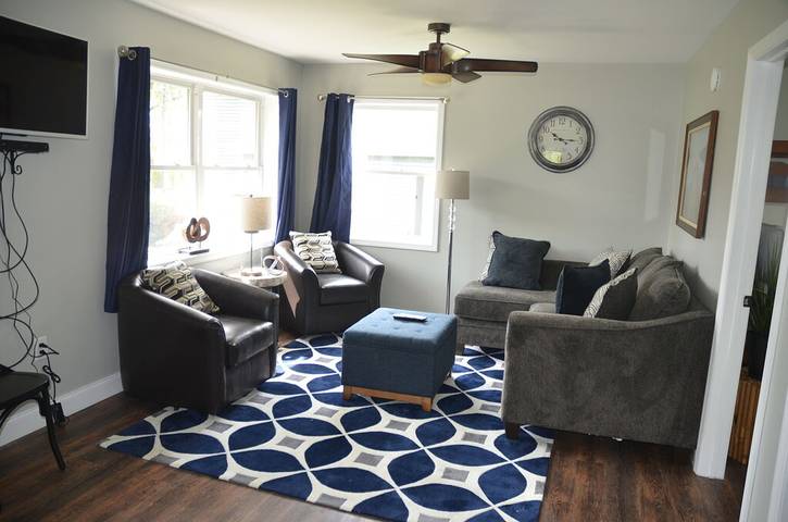 Log cabin for 5 people, with terrace in Lake George