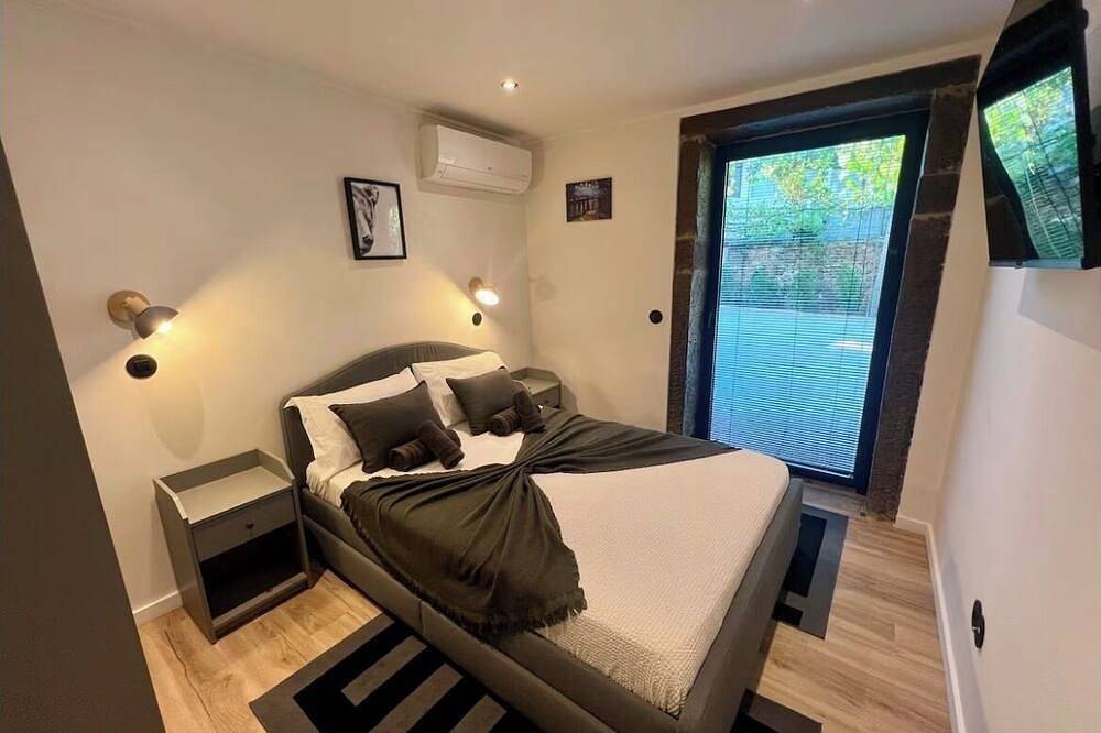 Garden retreat near Porto in Covelas, District de Porto
