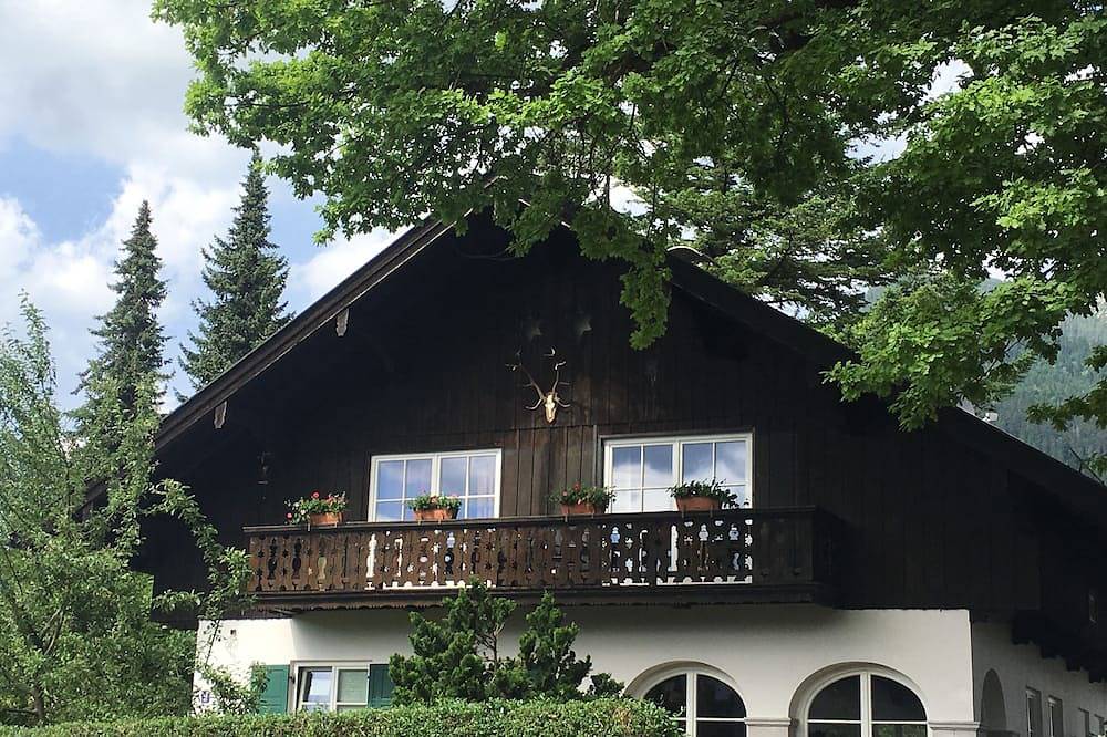Ganze Wohnung, Ferienwohnung mit wunderschönem Bergblick in Garmisch-Partenkirchen, Bayerische Alpen