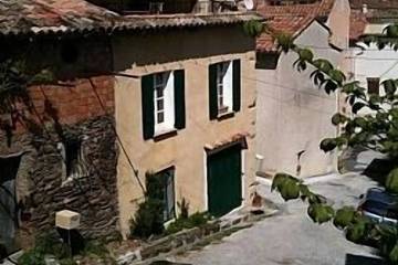 Gîte pour 6 personnes, avec terrasse à La Garde-Freinet