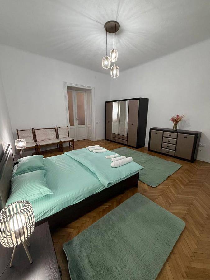 Apartament wakacyjny dla 4 osób, z Taras i Ogród oraz Widok w Sybin
