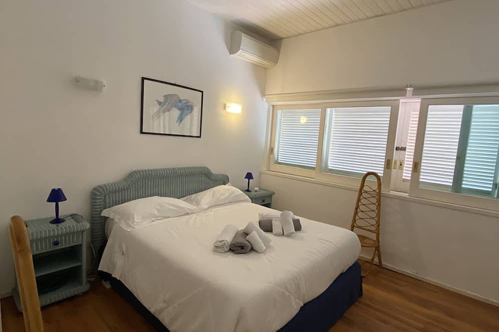 Atemberaubende Luxusvilla nur wenige Meter vom Meer, Whirlpool und privatem Pool entfernt in Fregene, Rom Provinz