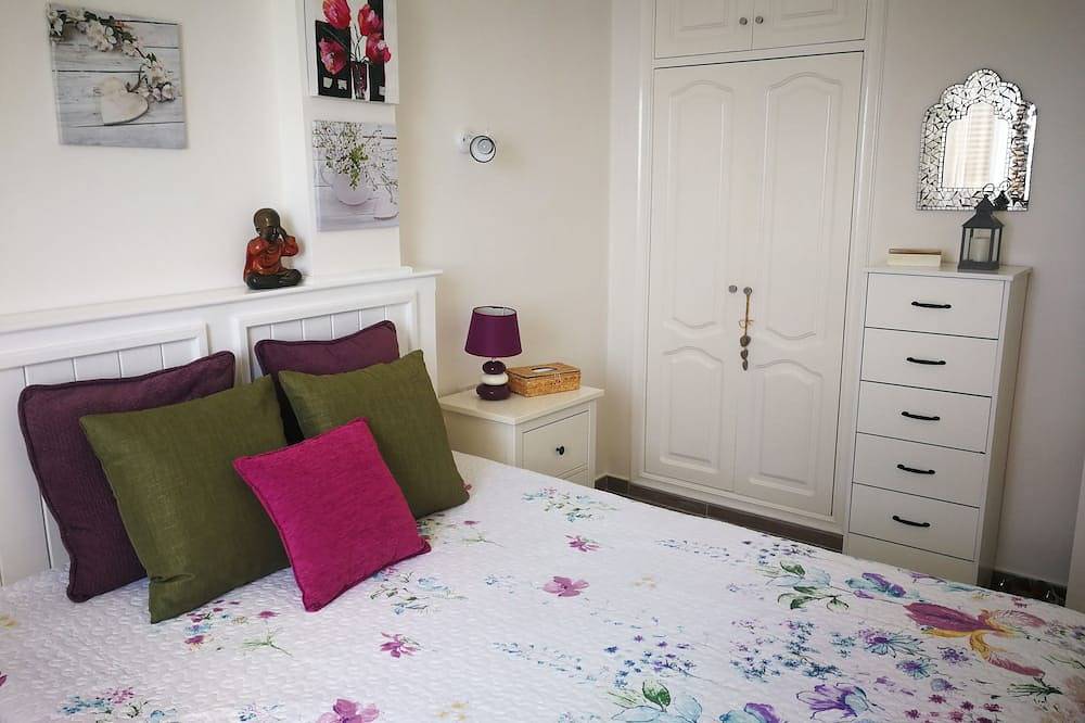 Entire apartment, Vacation Home: Giants At Your Feet in Playa de los Guíos, Santiago del Teide