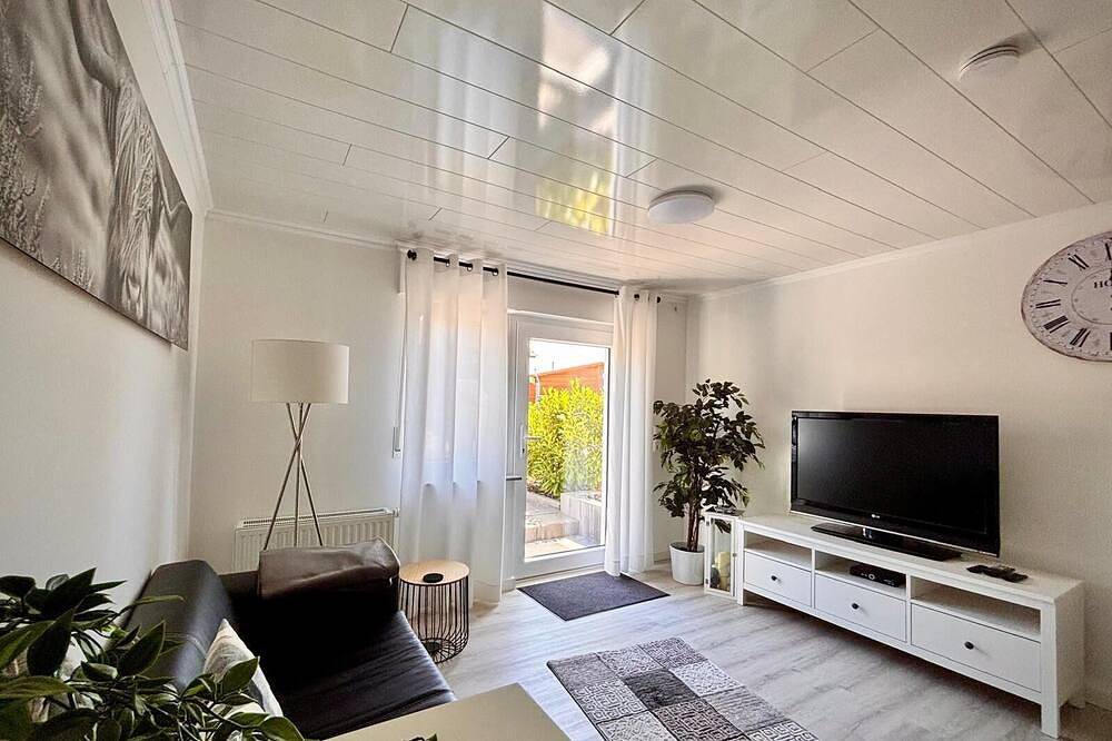 Ganze Wohnung, Renovierte Ferien- und Monteurswohnung in Much in Much, Rhein-Sieg-Kreis